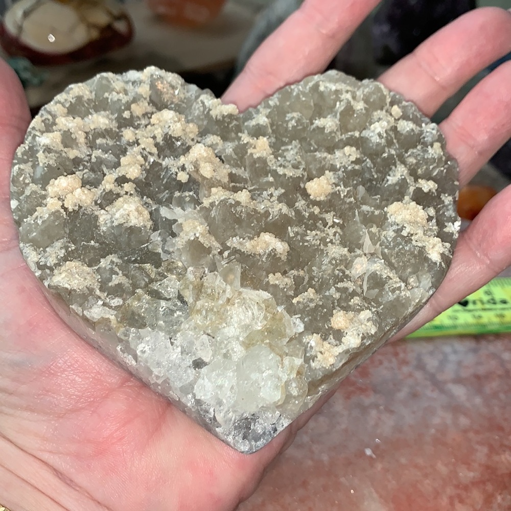 Gorgeous amethyst flower heart crystal